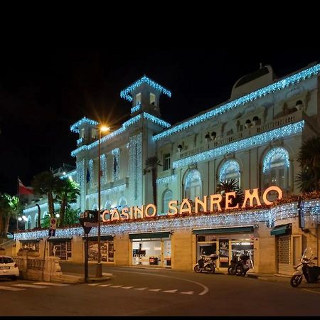 Vasca Idromassaggio, Appartamento Incantevole Sanremo Luaran gambar